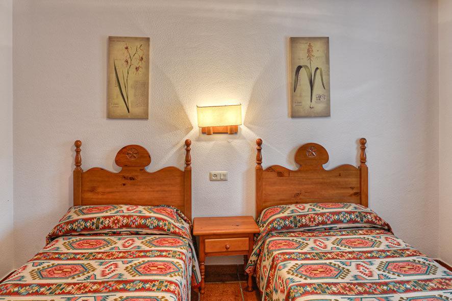 Apartamentos Petronilla Benasque Quarto foto